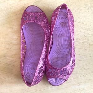 Crocs sparkly pink flats